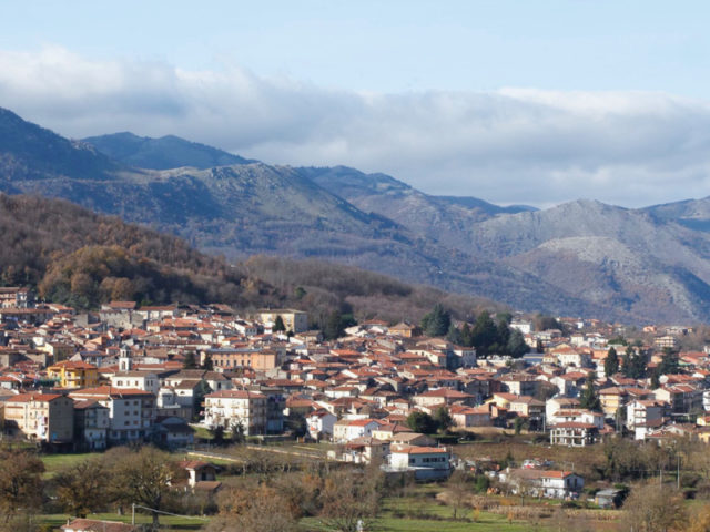 https://www.cuorebasilicata.it/wp-content/uploads/2018/11/tramutola-1-640x480.jpg