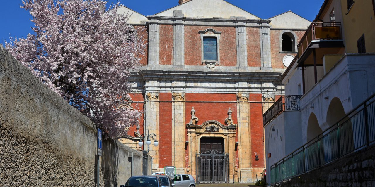 https://www.cuorebasilicata.it/wp-content/uploads/2019/01/Fotogallery-03-Chiesa-madre-santa-maria-assunta-Moliterno-DIC_6691-1280x640.jpg