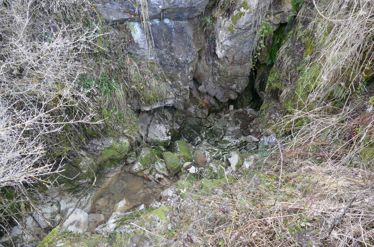 Grotta di Castel di Lepre