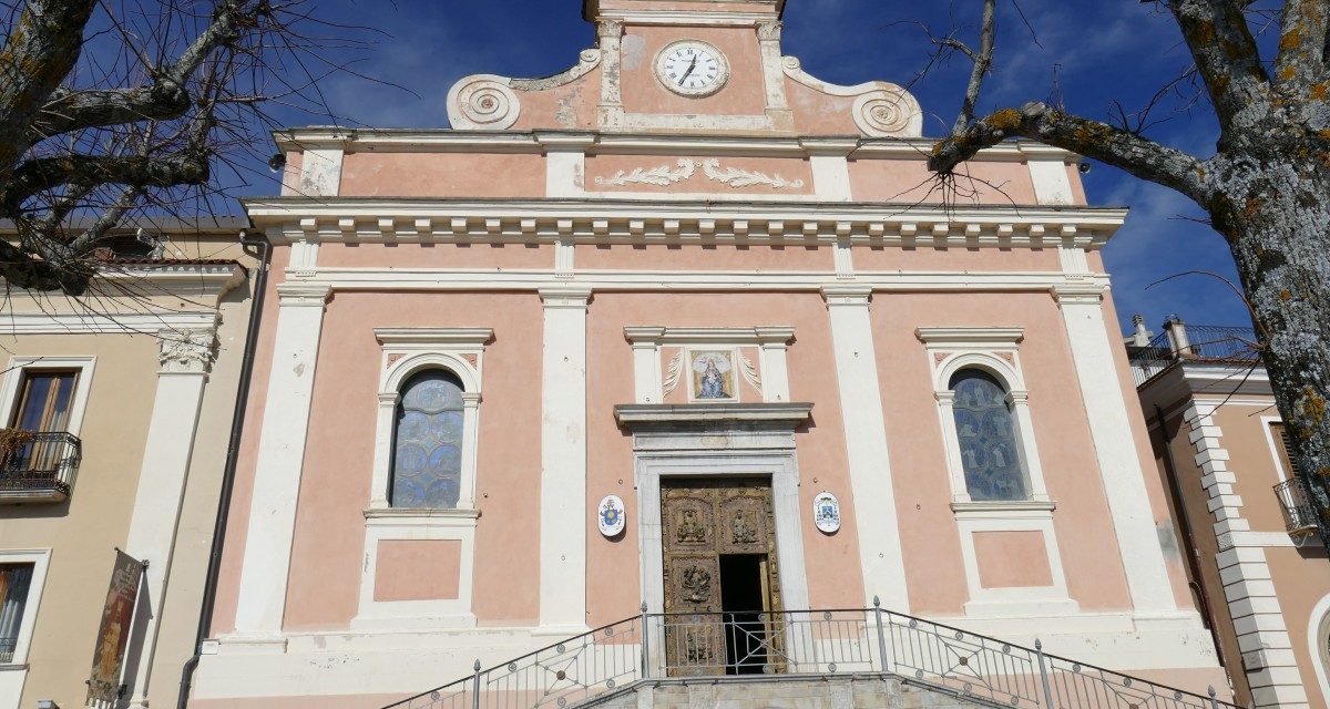 https://www.cuorebasilicata.it/wp-content/uploads/2019/02/Chiesa-Viggiano-4-1200x640.jpg