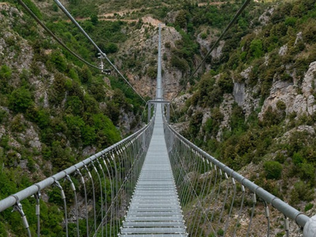 Weekend “fuoriporta” dall’alta Val d’Agri: Castelsaraceno e il suo ponte tibetano più lungo al mondo